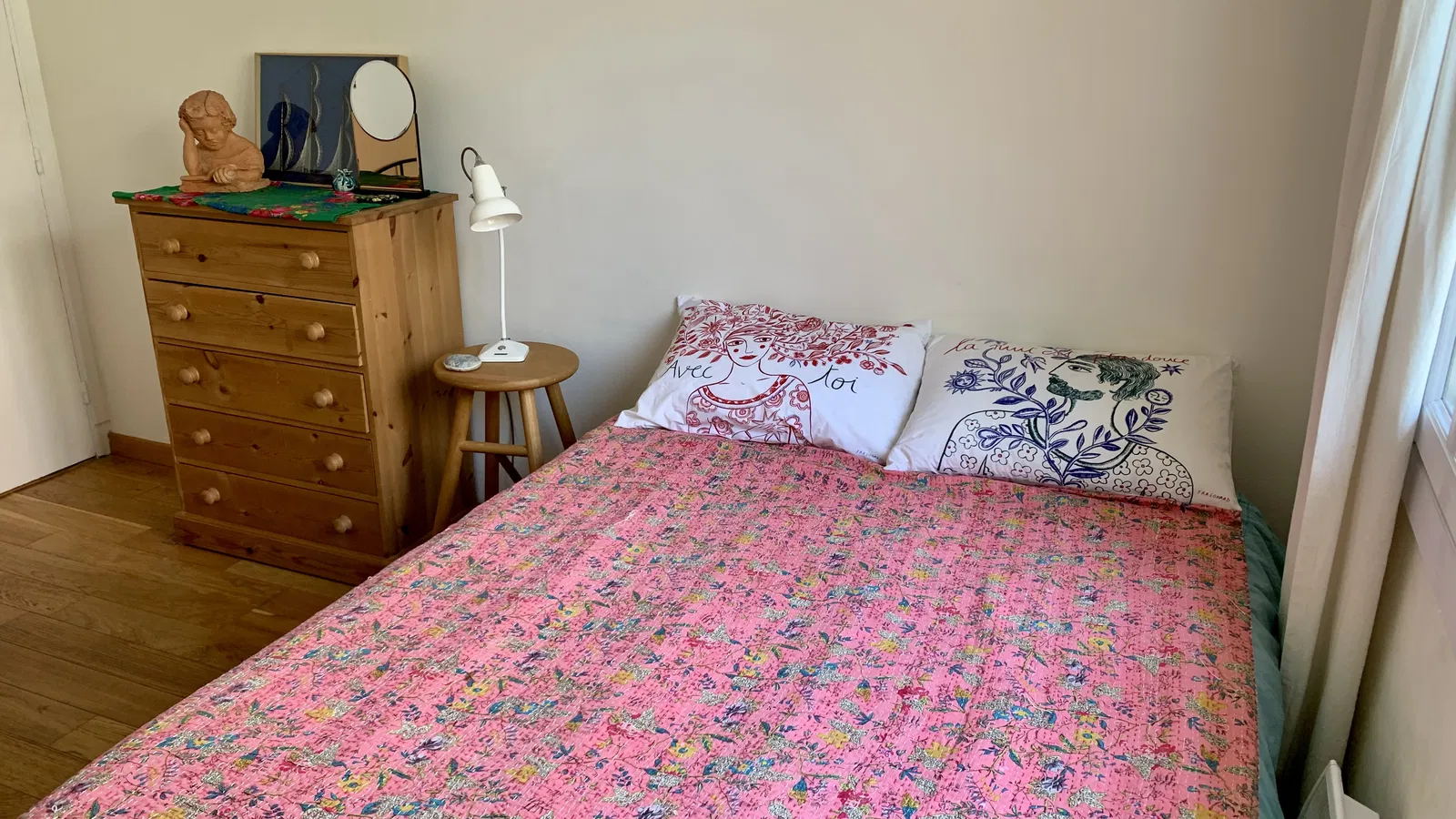 Room Avenue Gaston Bourgeois in Antibes