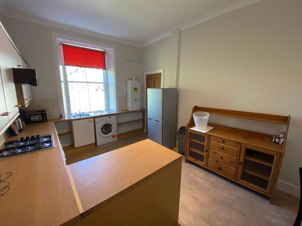 Flat New Mart Road in City of Edinburgh