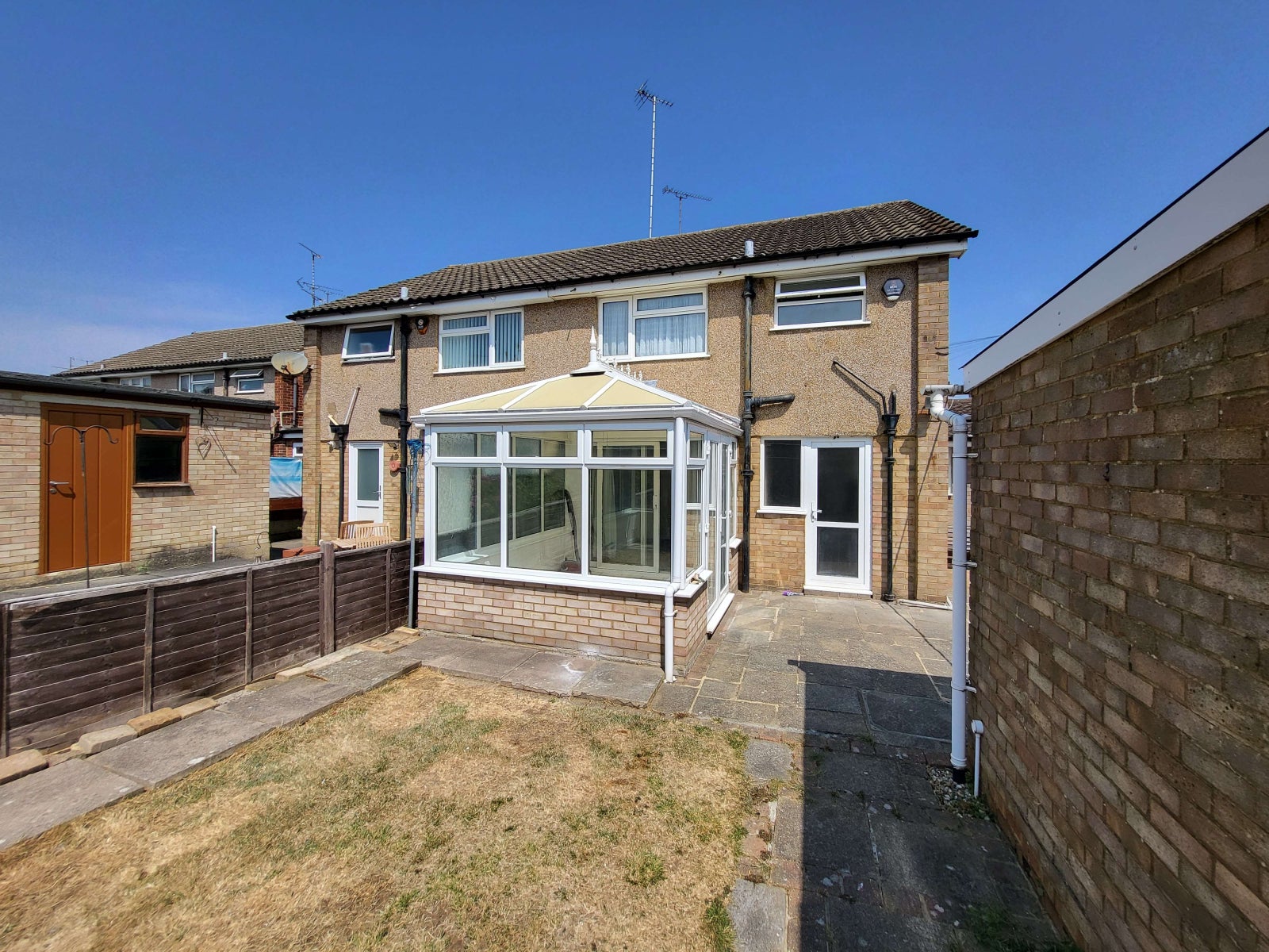 House Toddington Road in Luton