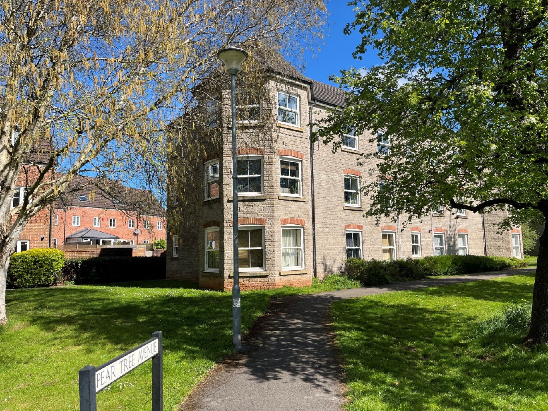 Flat Bramley Copse in Long Ashton