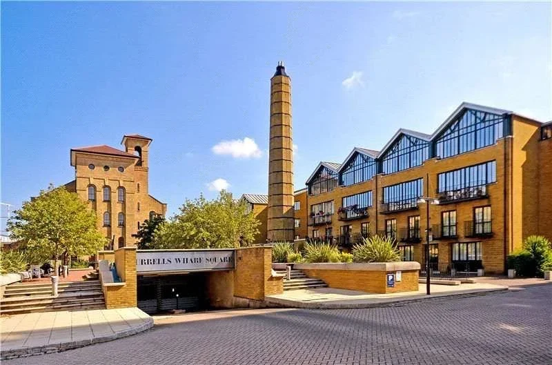 Flat Burrells Wharf Square in Greater London