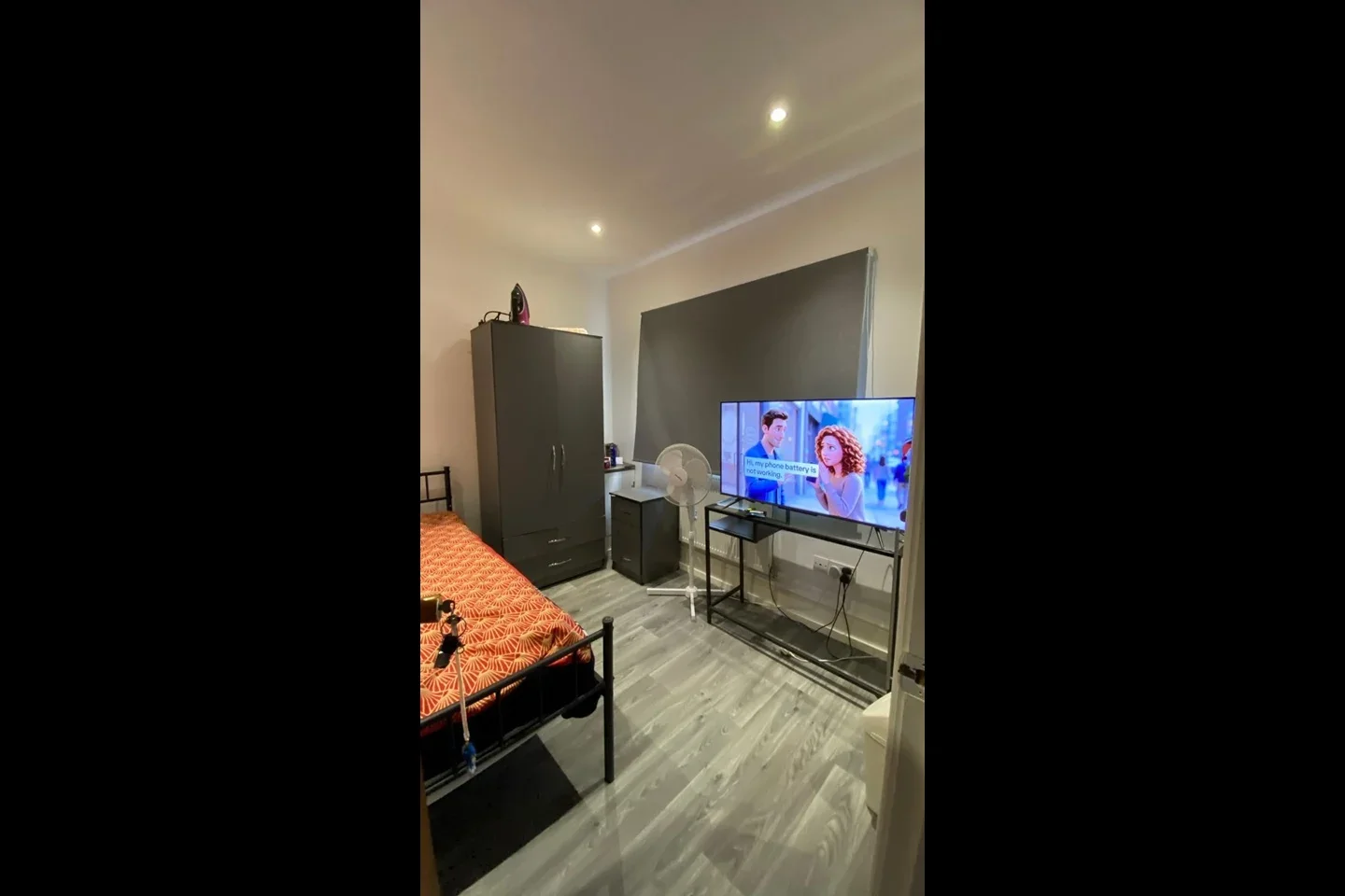Room Lees Road in Greater London