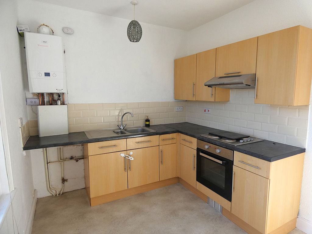 Flat Oaklands Road in Havant