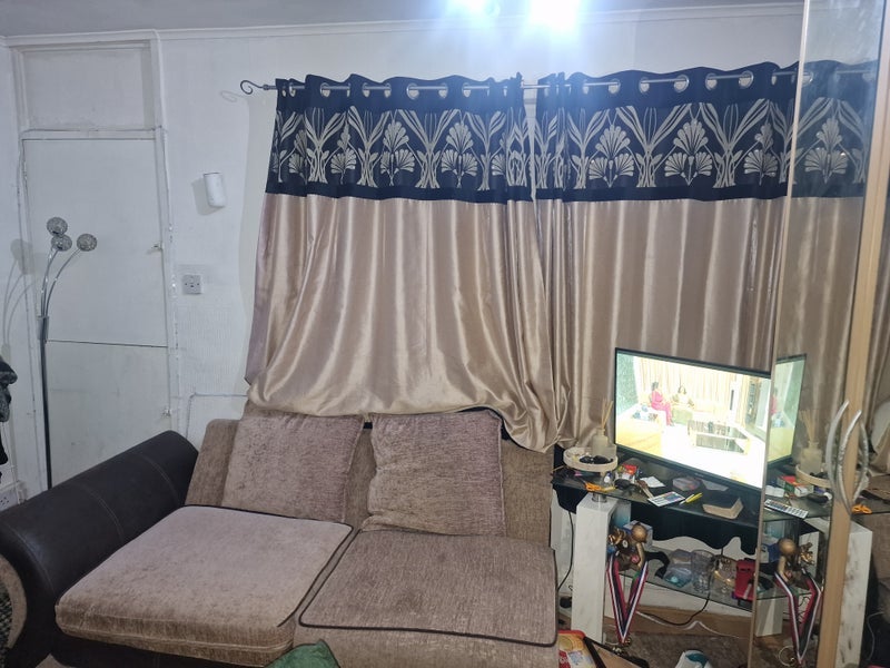 Flat Royston Road in Glasgow