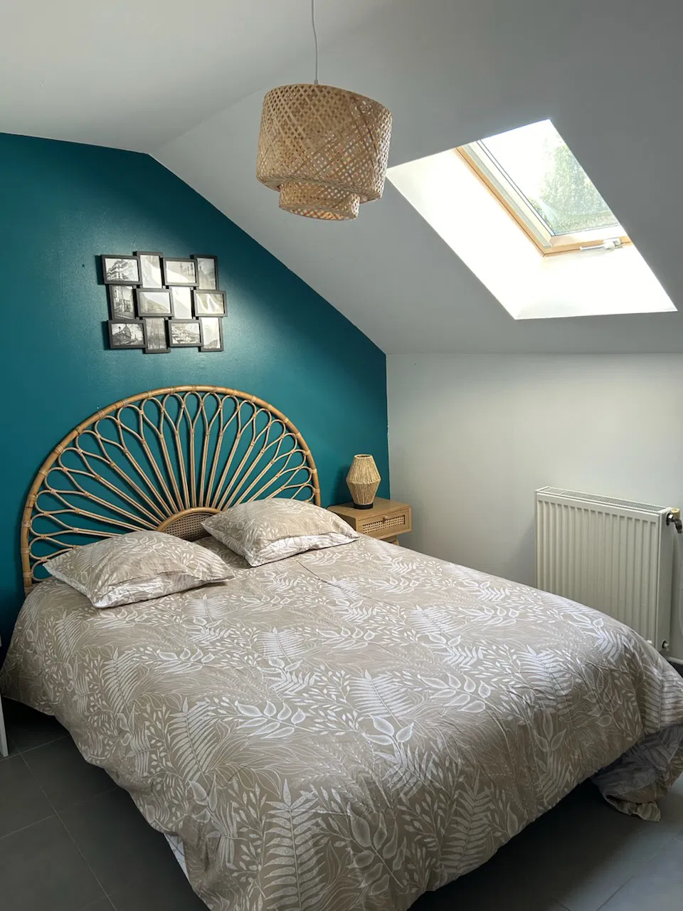 Room Avenue des Bruyères in Osny