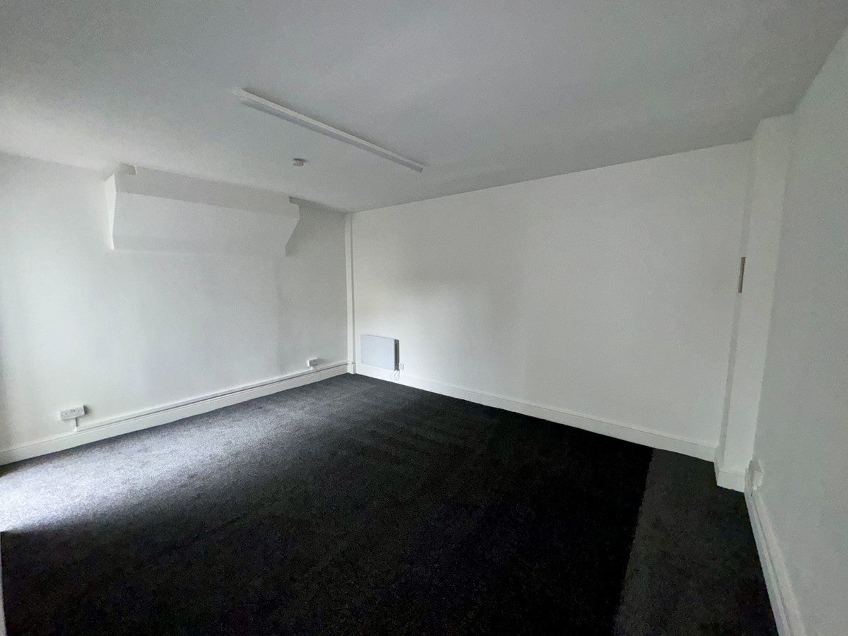 Flat Napier Road in Greater London