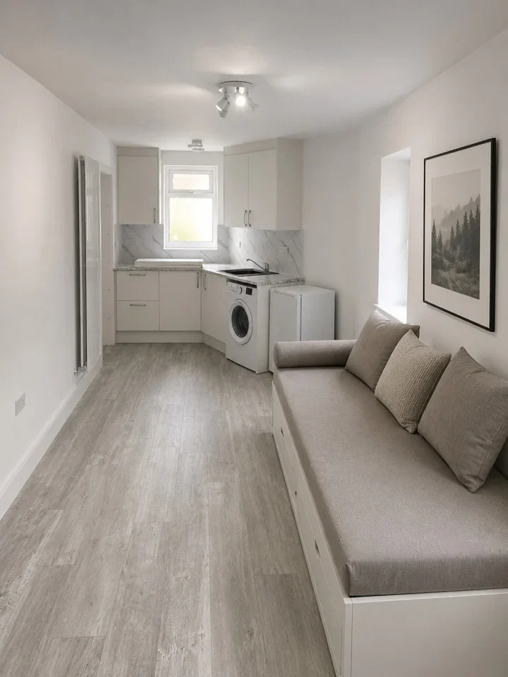 Flat Dale Close in Greater London