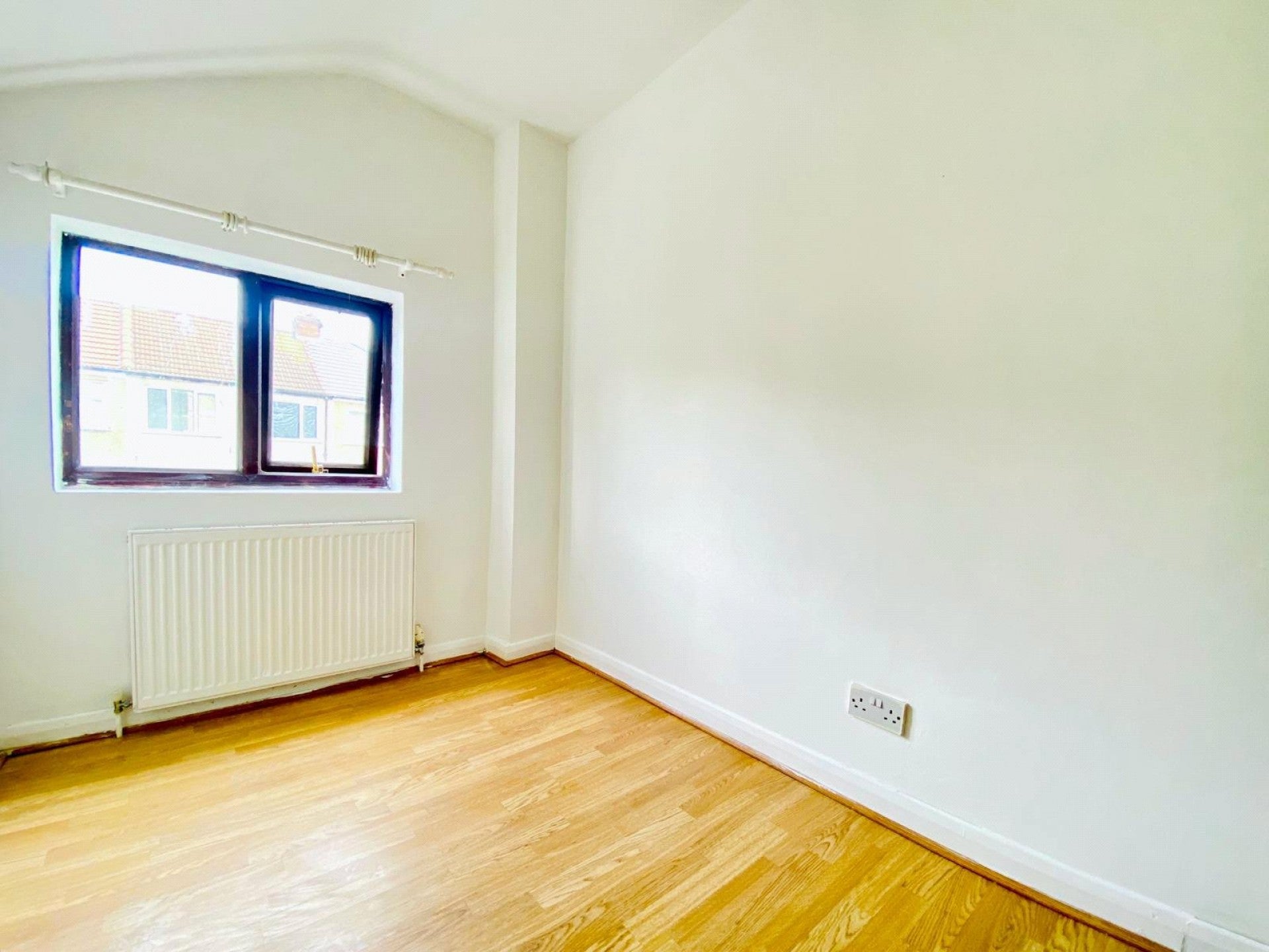 House Wedderburn Road in Greater London