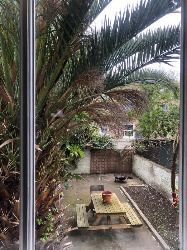 Room Bancroft Road in Greater London