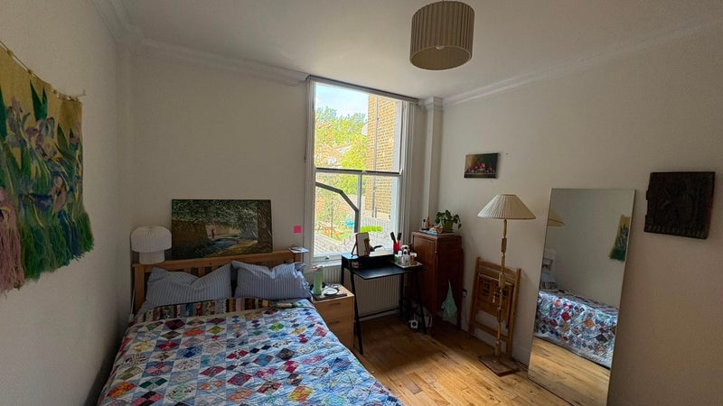 Room Bancroft Road in Greater London