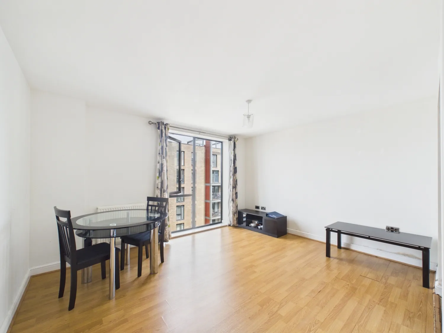 House Tanner Close in Greater London