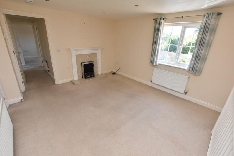Flat Abbey Close in Charnwood