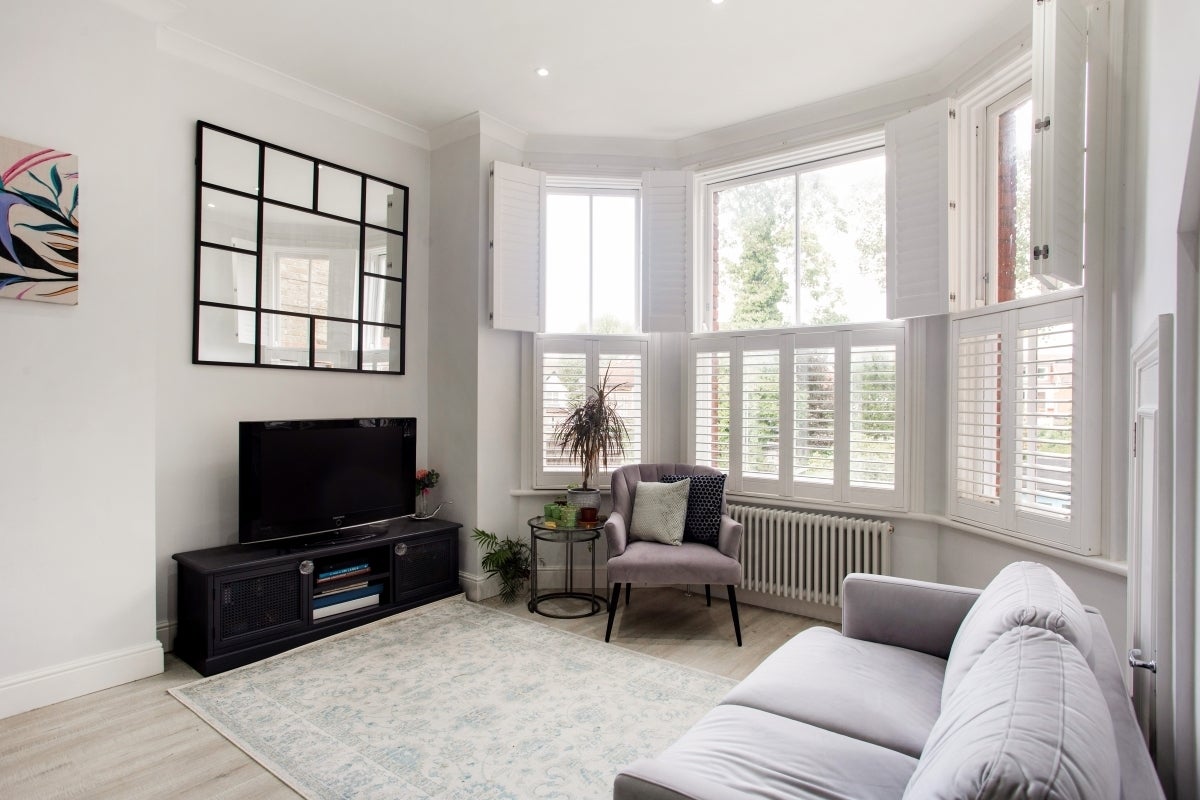 Flat Willesden Lane in Greater London