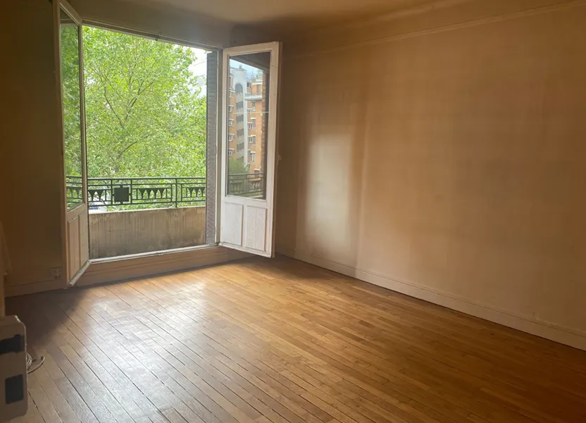 Appartement Square d'Aquitaine à Paris