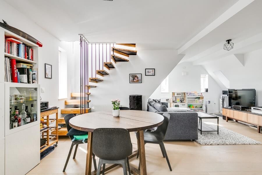 Flat Compayne Gardens in Greater London