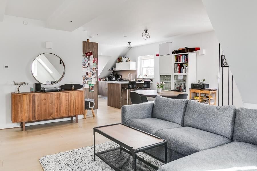Flat Compayne Gardens in Greater London