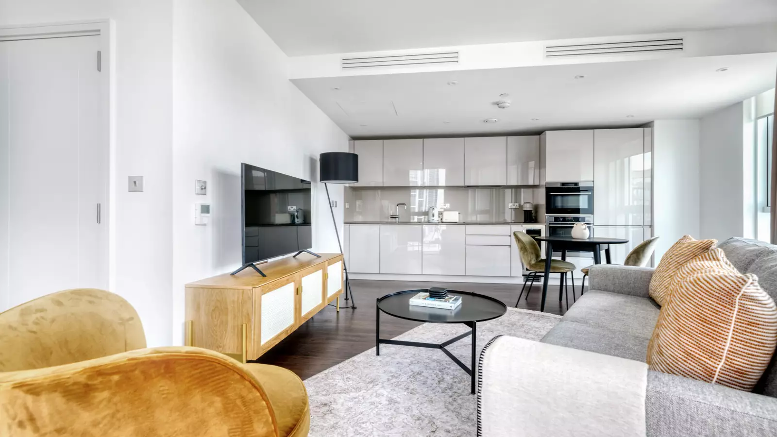 Flat Wandsworth Road in Greater London