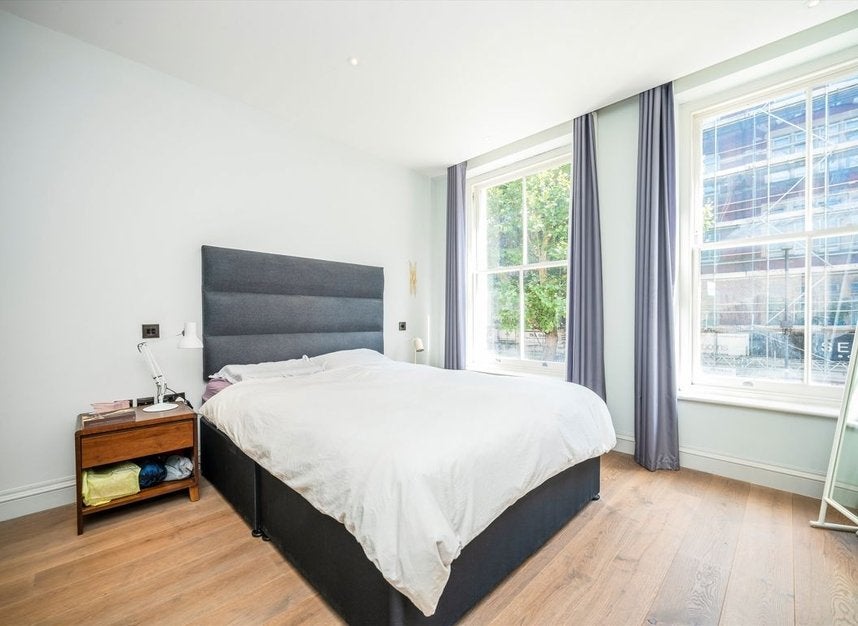 Flat Grays Inn Road in Greater London