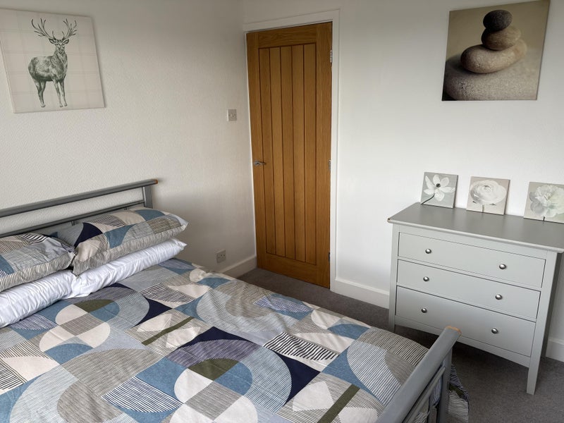 Room Shoreham Drive in Rotherham