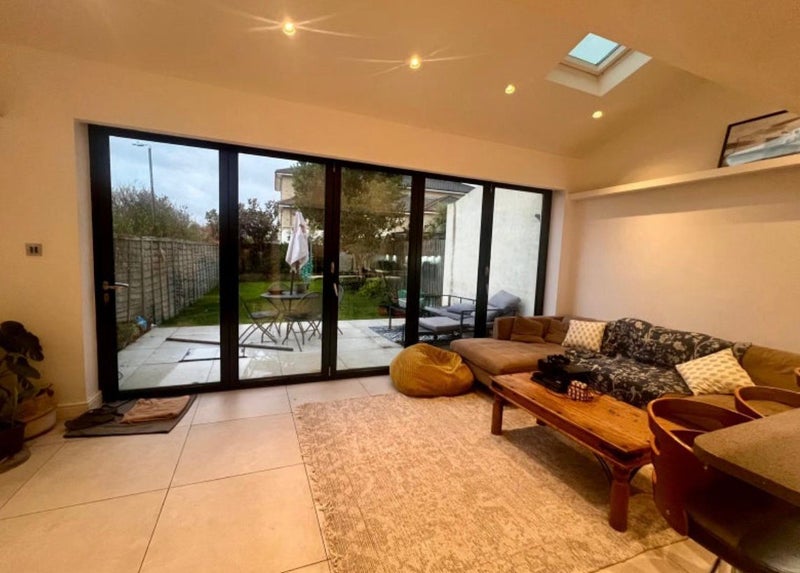 Room Courthope Villas in Greater London