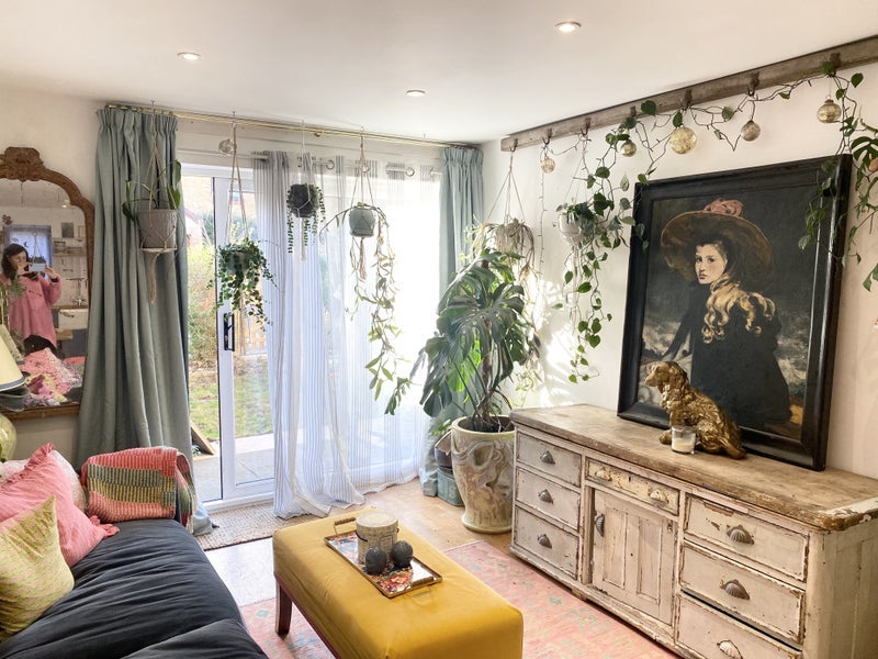 Room Riverside Close in Greater London