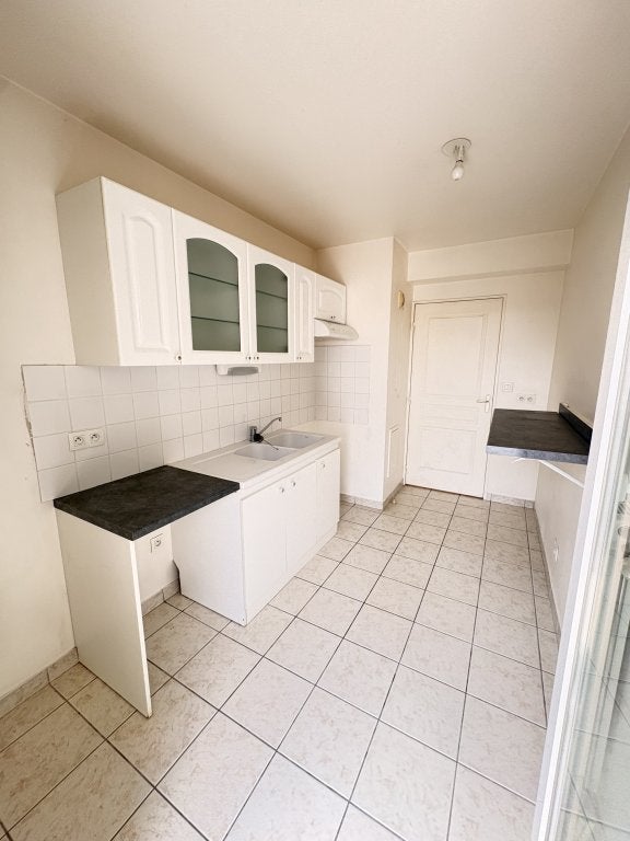 Flat Rue Henri Martin in Rouen
