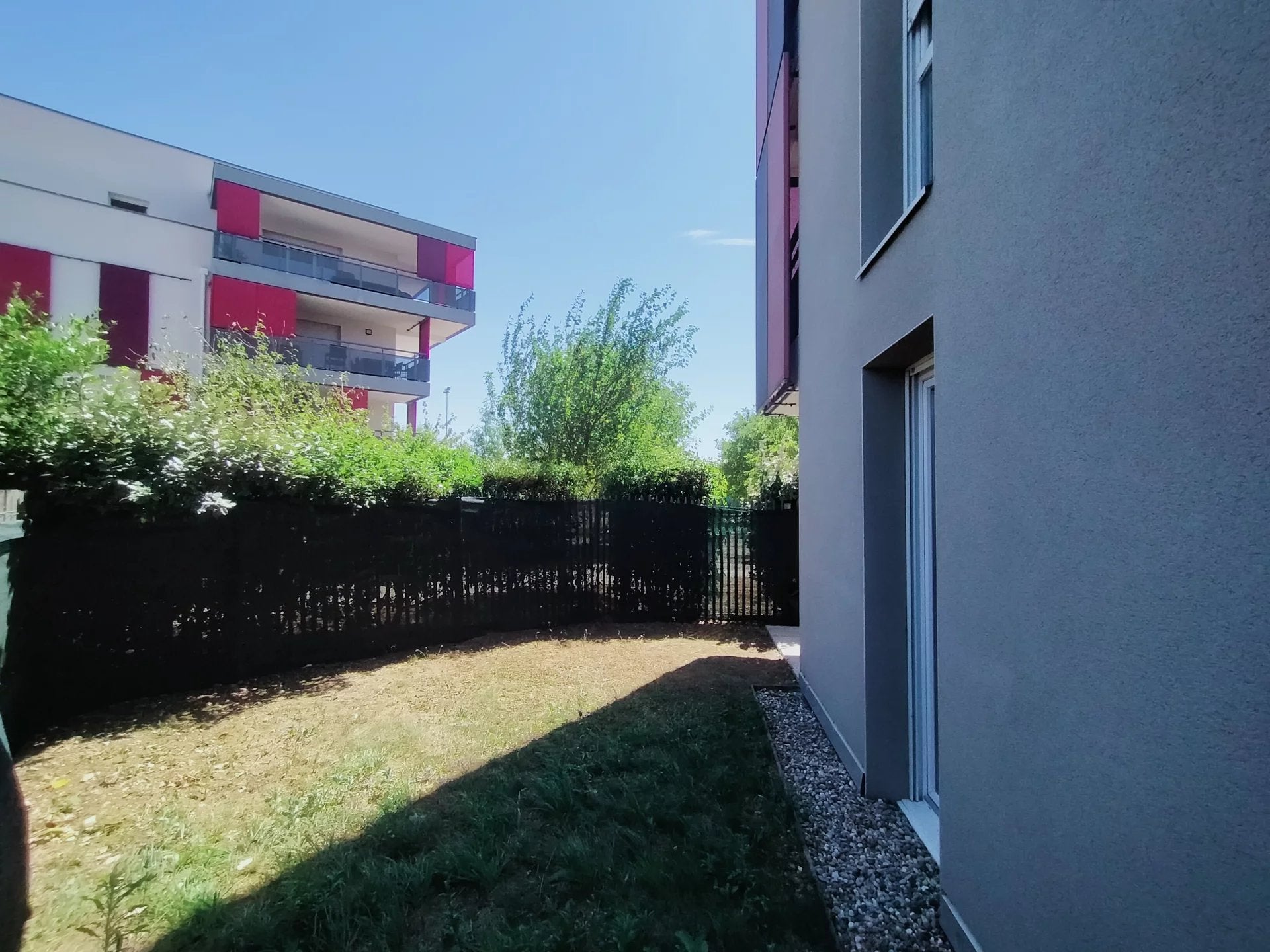 Appartement Rue Jean-Louis Barrault à Meyzieu