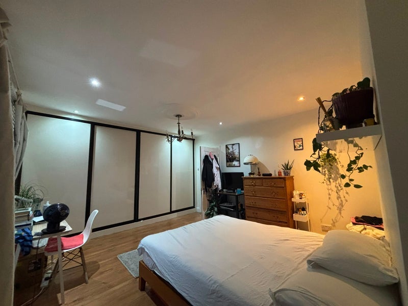 Room Melbourne Grove in Greater London