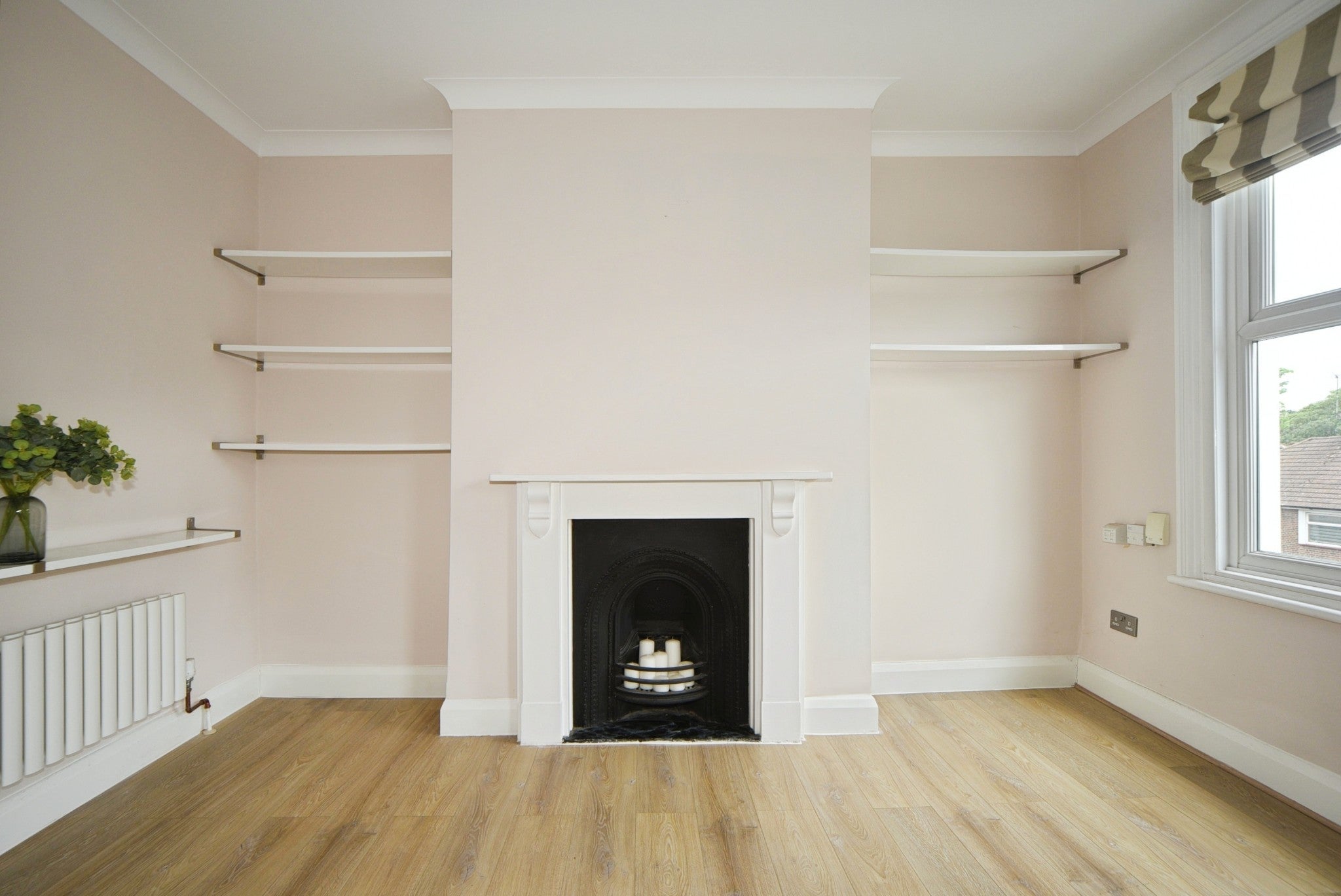 Flat Eastdown Park in Greater London