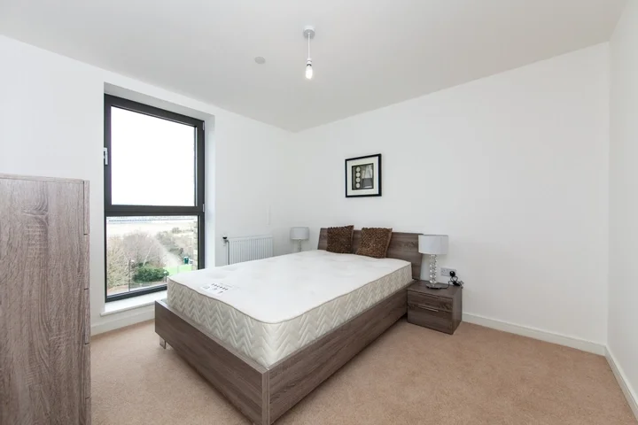 Flat Bramwell Way in Greater London