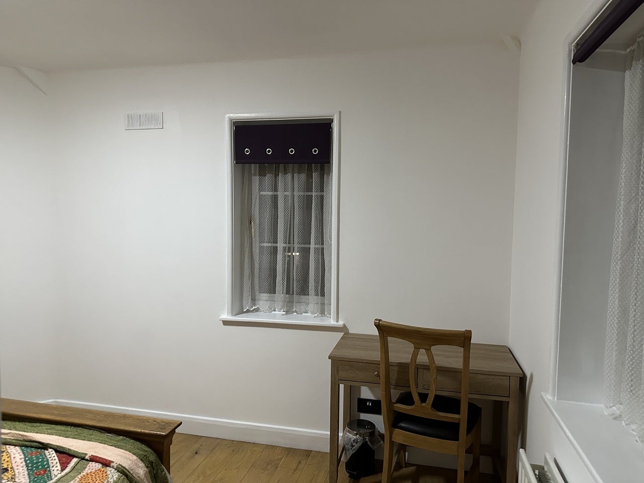 Room Central Road in Greater London