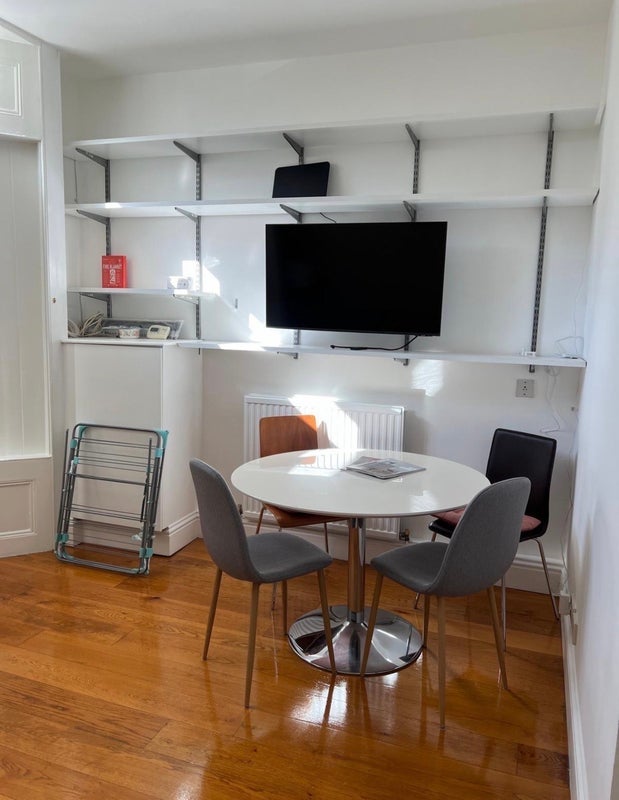 Room Woodstock Grove in Greater London