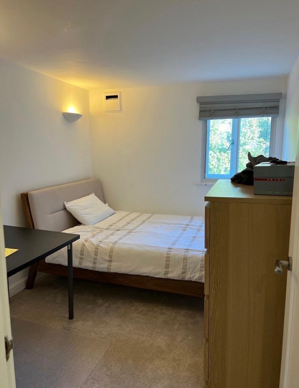 Room Woodstock Grove in Greater London