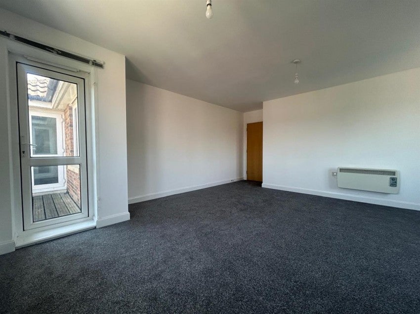 Flat Rockwell Court in Maidstone