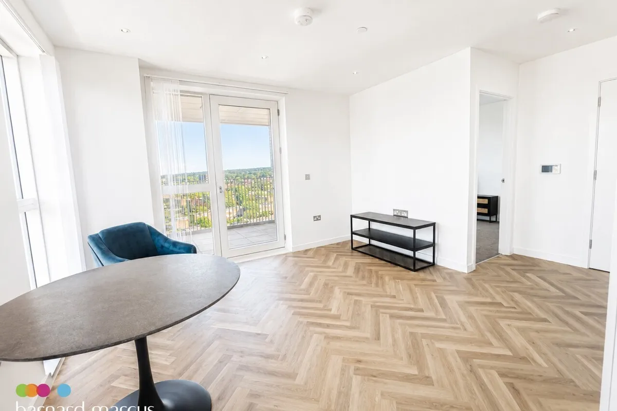 Flat Addiscombe Road in Greater London