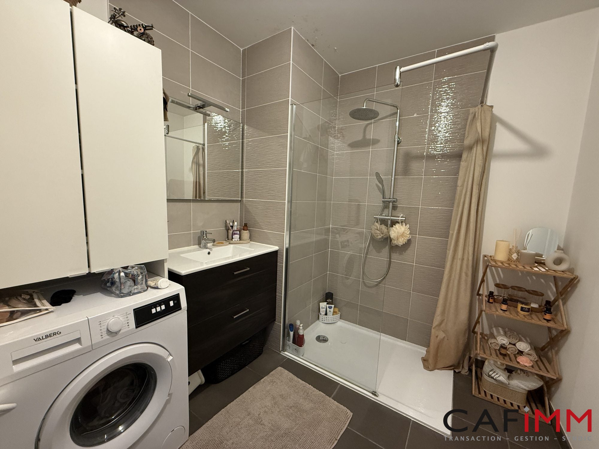 Flat Rue du Docteur Gallavardin in Saint-Priest