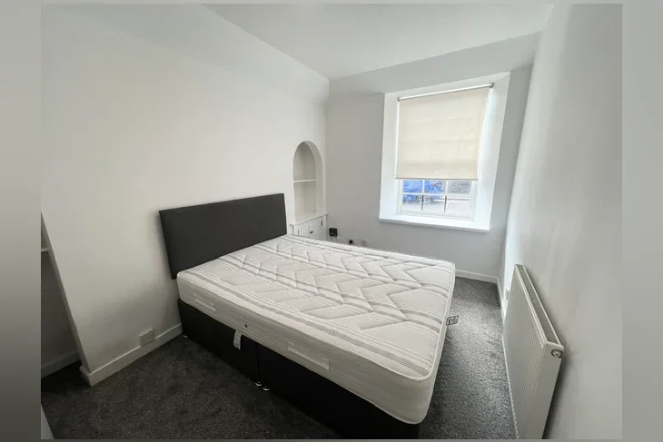 Flat Bon-Accord Street in Aberdeen City
