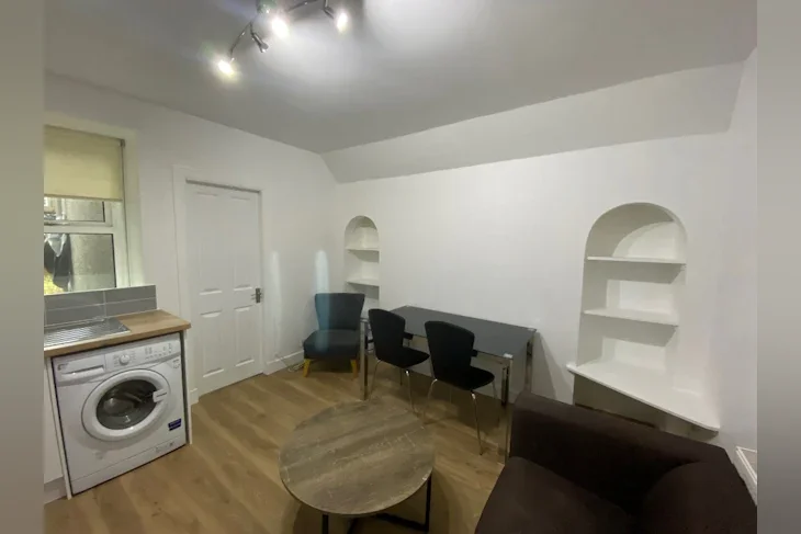 Flat Bon-Accord Street in Aberdeen City