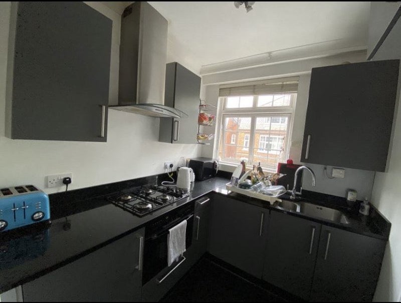 Flat Glenmore Road in Greater London