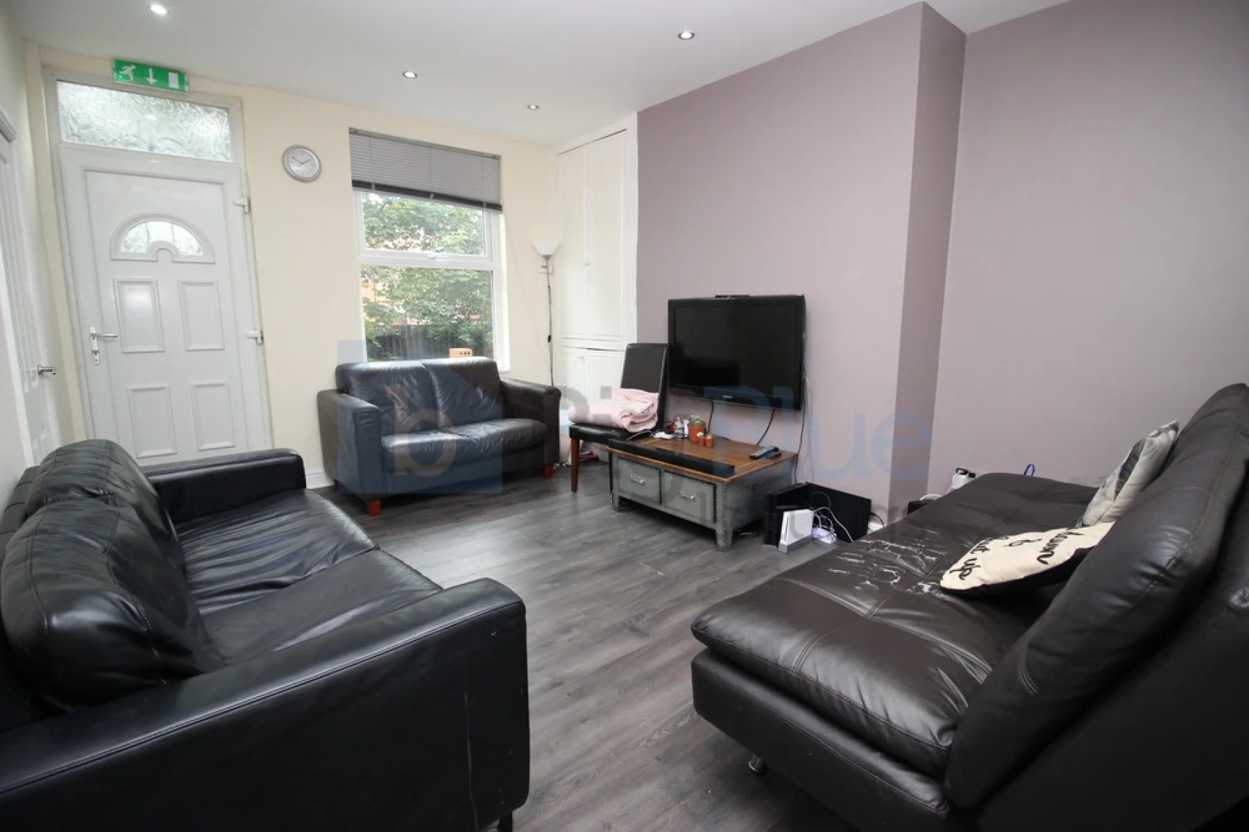 Flat Chestnut Avenue in Leeds