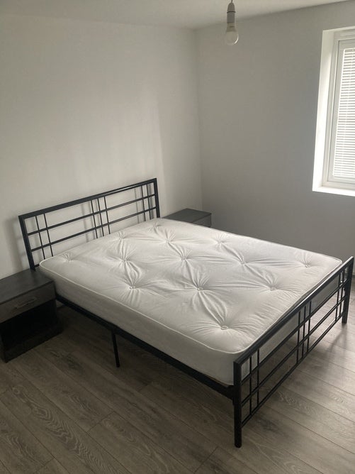 Room Southview Road in Peterborough