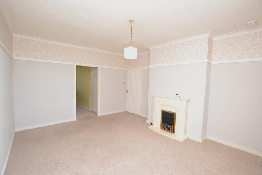 Flat Mckinlay Terrace in Loanhead