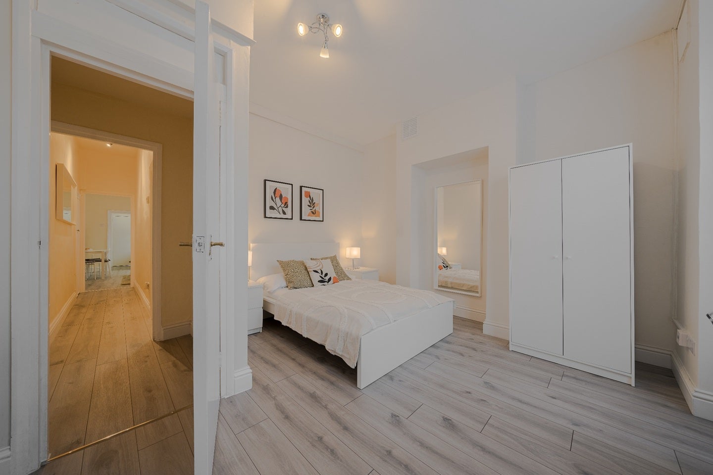 Flat Martell Road in Greater London