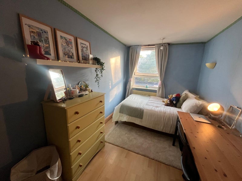 Room Earlstoke Street in Greater London
