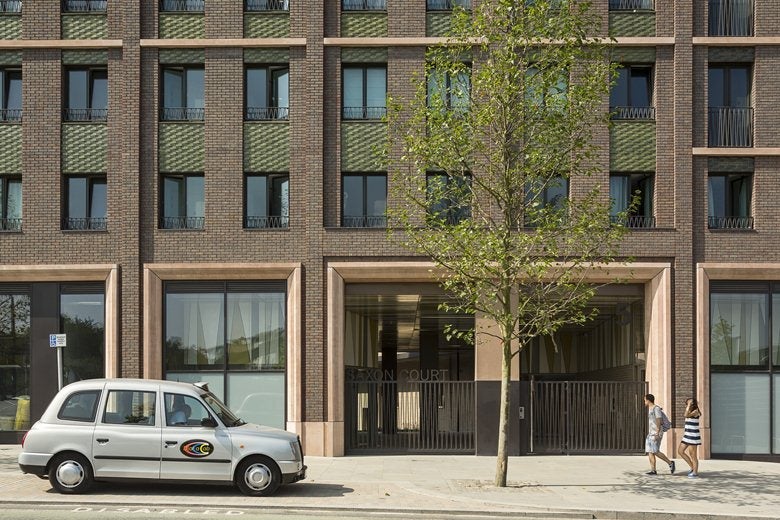 Room York Way in Greater London