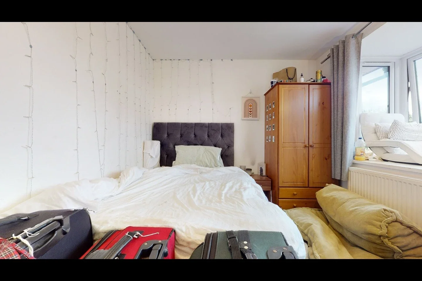 House Barnfield Place in Greater London