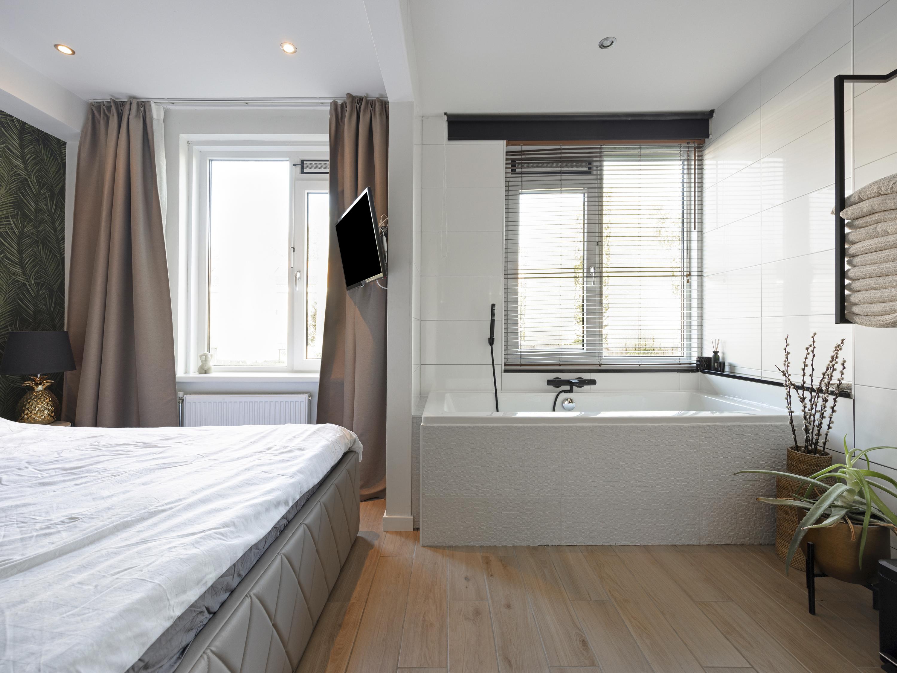 Appartement te koop: Van Foreestweg 256, Delft