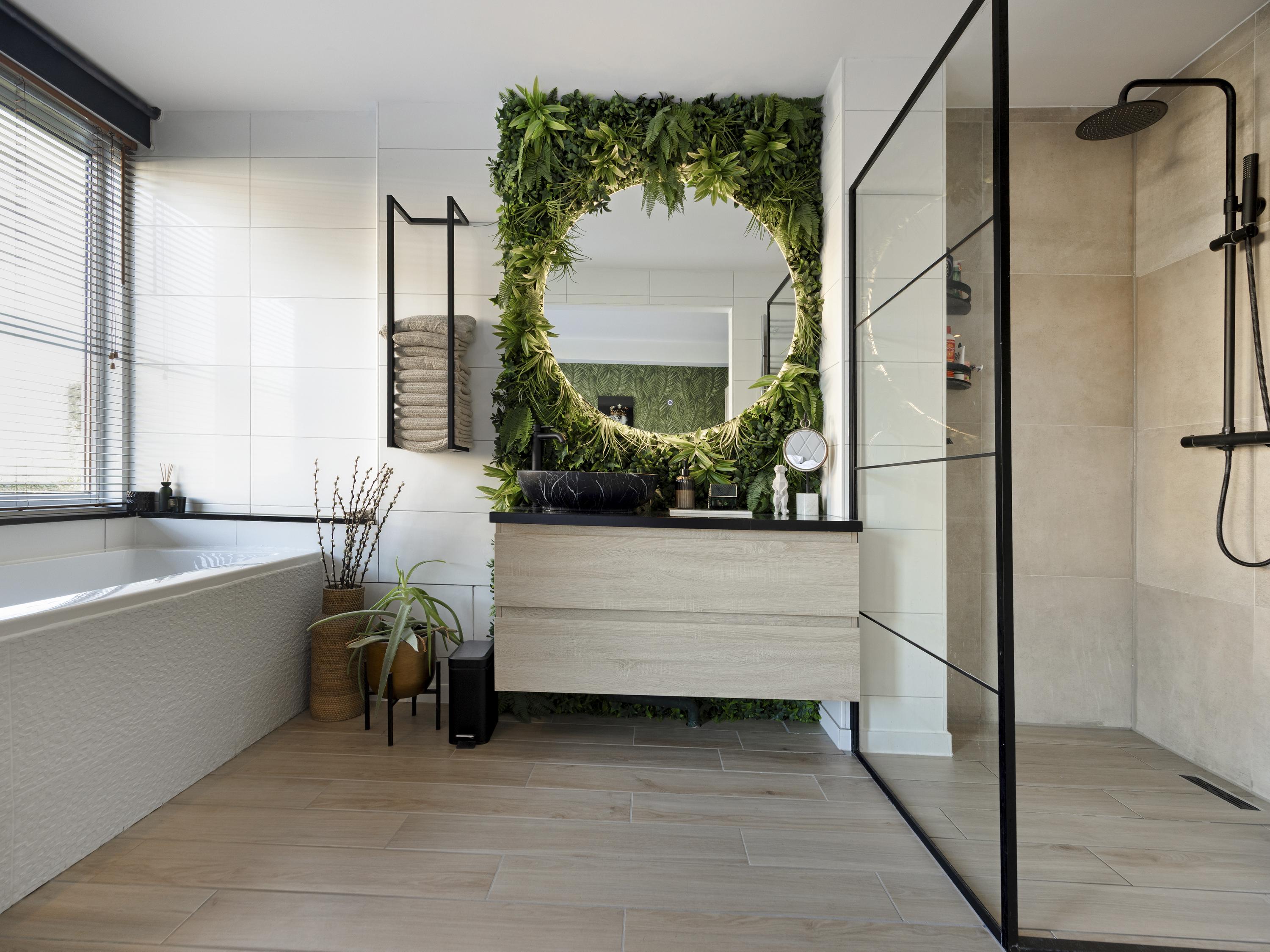 Appartement te koop: Van Foreestweg 256, Delft