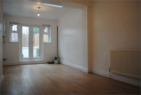 Flat Wynell Road in London