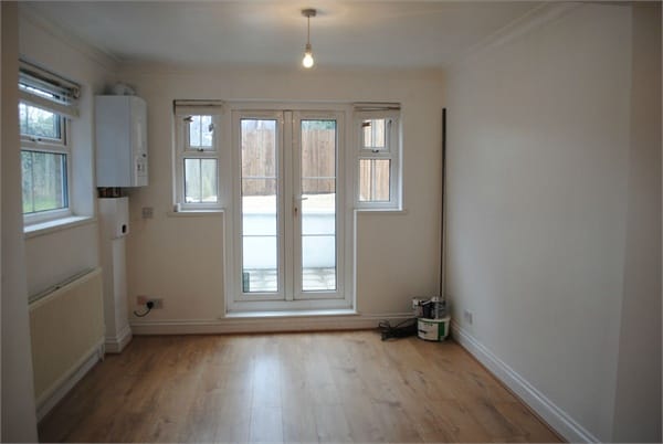 Flat Wynell Road in London